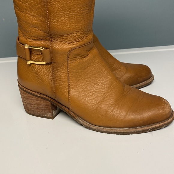 Premium-quality Leather Boots - Picture 5 of 9